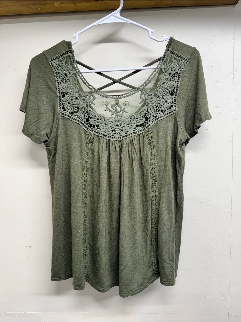 Takara Olive Green Lace-Yoke Women’s Boho Top with Crisscross Back Size Medium
